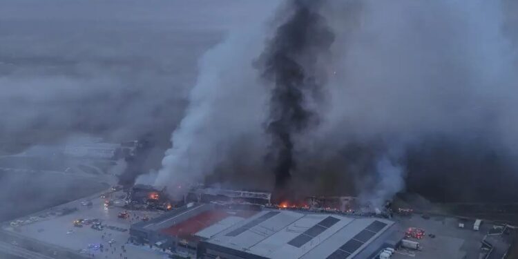 Τέσσερις εργάτριες νεκρές, μια γυναίκα ακόμα αγνοείται